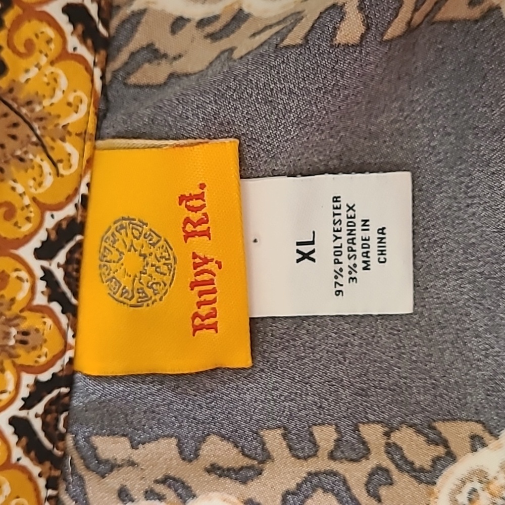 Ruby Rd Black & Gold Patterned Button-Up Blouse W… - image 3